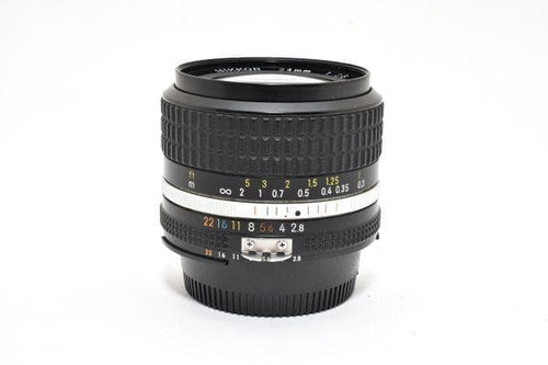 Nikon Lens (Zoom) Ai-S Nikkor F2.8 #992