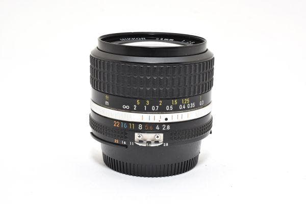 Nikon Lens (Zoom) Ai-S Nikkor F2.8 #992