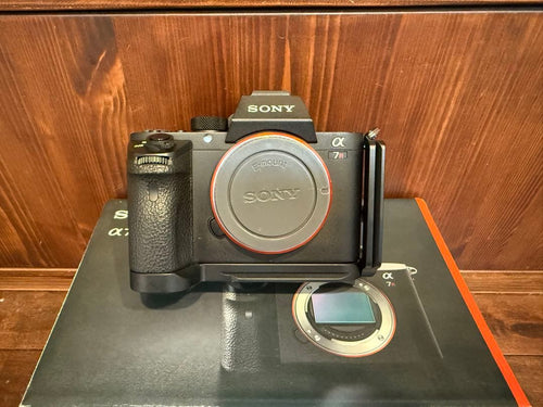 Sony Mirrorless Interchangeable Lens Cameras 7R Ii
