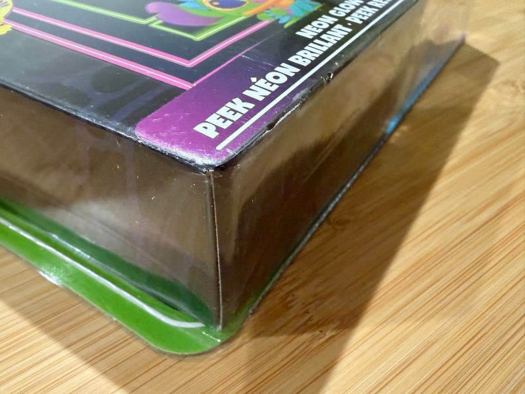 Disney Others 1 Neon Glow Peek2
