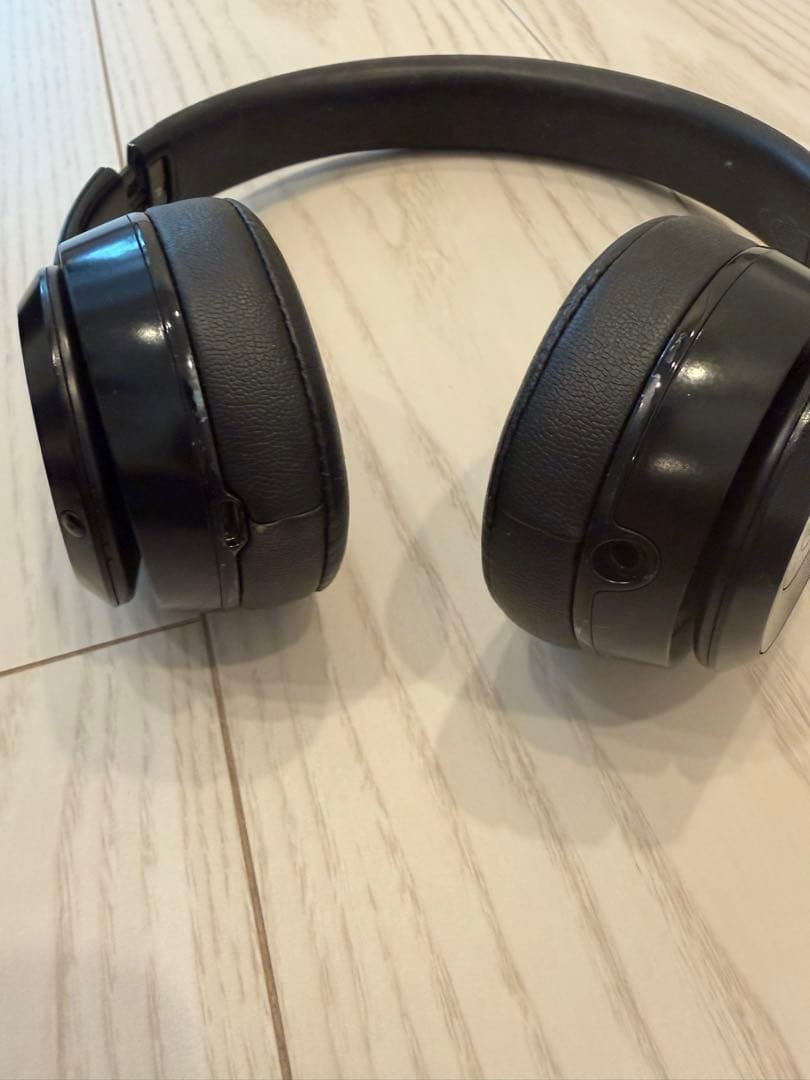 Wireless Headphones Beats Solo3