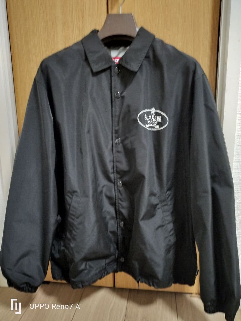 Supreme Nylon Jackets Crest