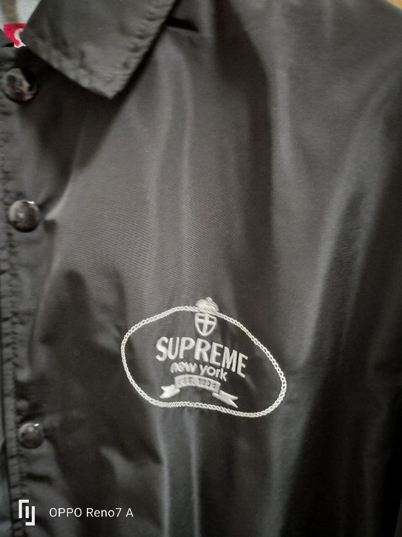 Supreme Nylon Jackets Crest