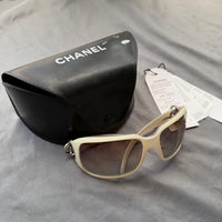 Chanel Sunglasses 6023 Cc Logo C.935/11