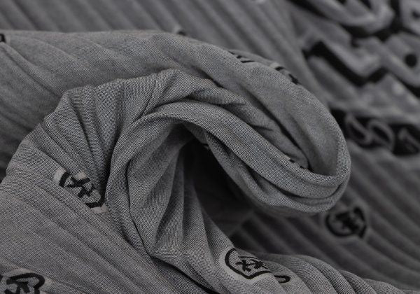 Issey Miyake Stall Shawl