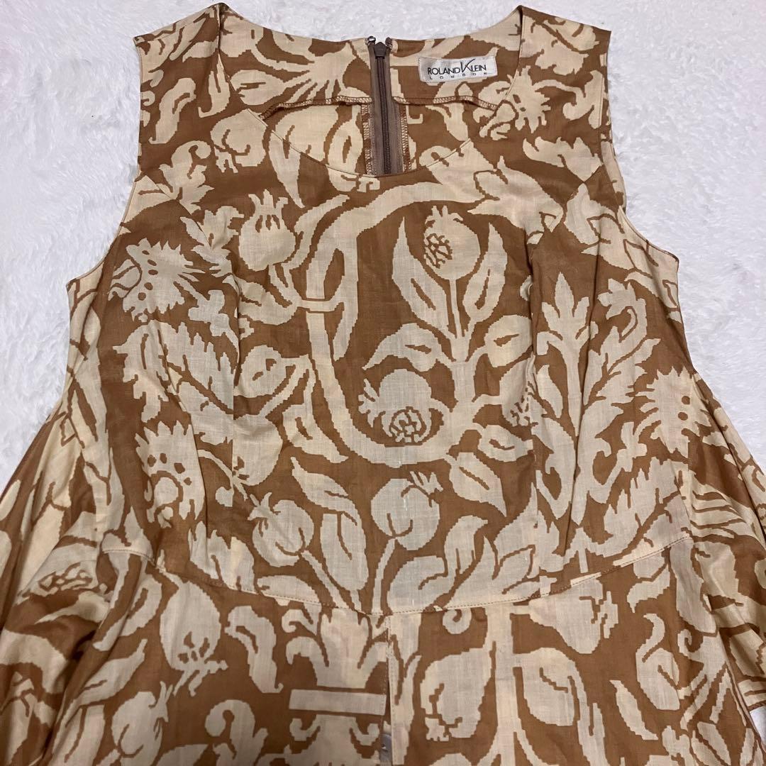Sleeveless Roland Klein