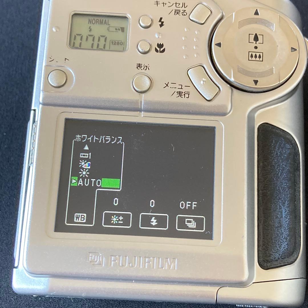 Fujifilm Compact Digital Cameras Finepix 1700Z Ccd
