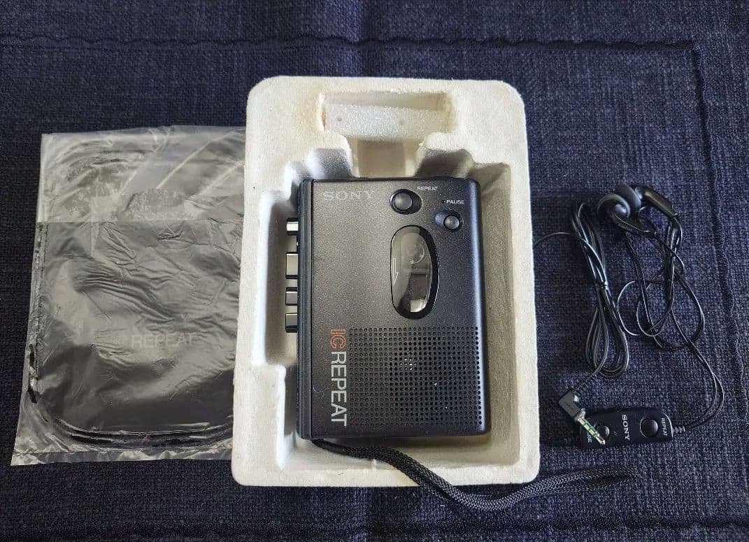 Sony Cassette Player Tcm-R3