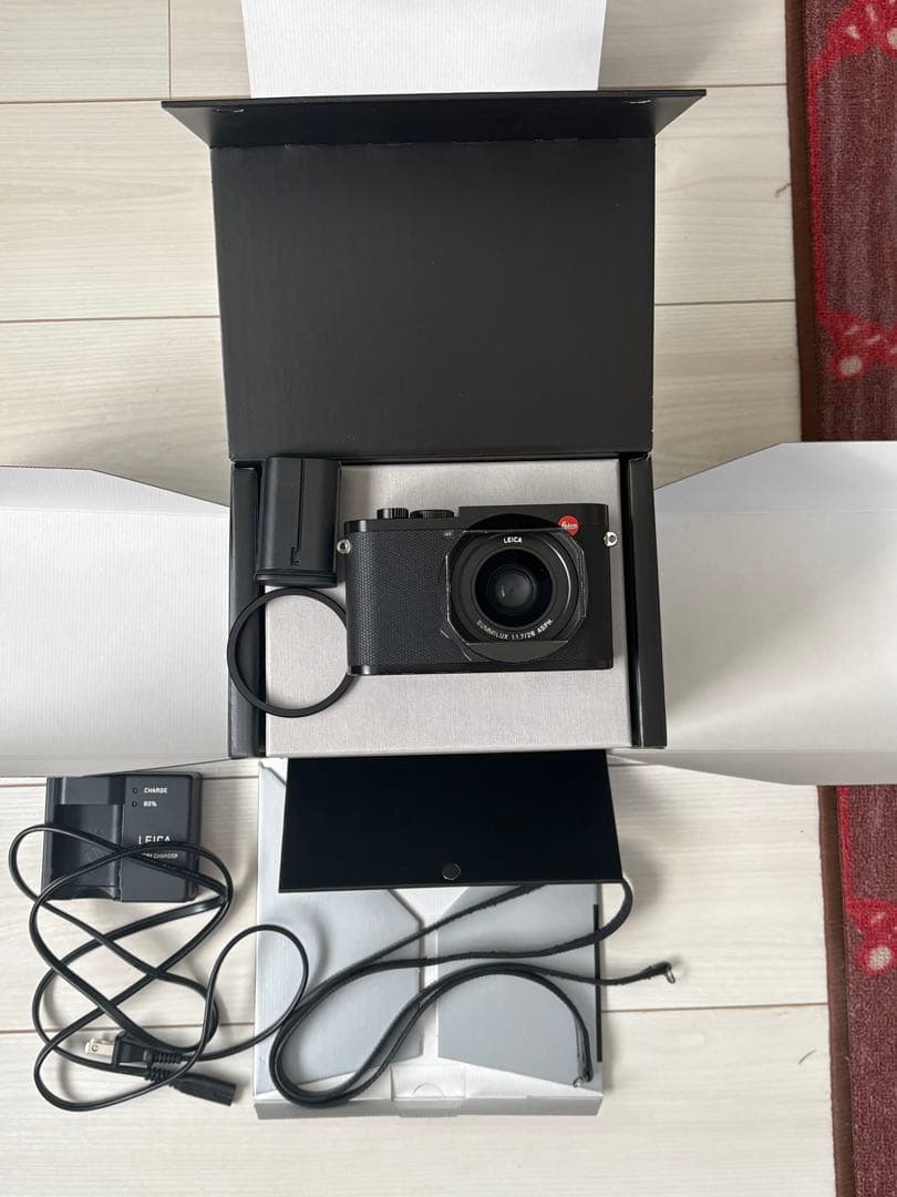 Leica Compact Digital Cameras Q2