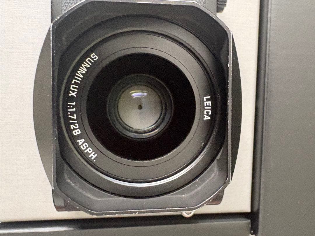 Leica Compact Digital Cameras Q2