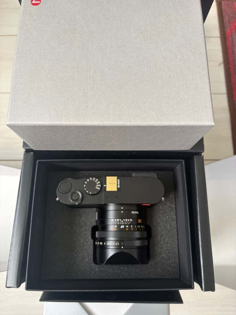Leica Compact Digital Cameras Q2