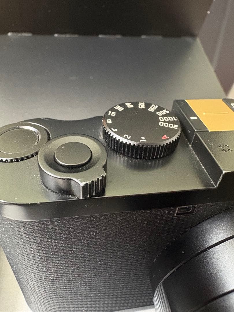 Leica Compact Digital Cameras Q2