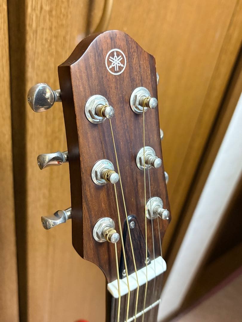 Yamaha Acoustic Guitar Slg200S