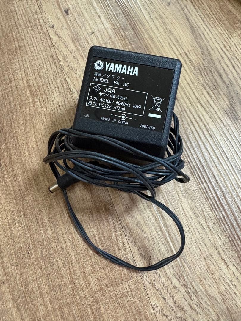 Yamaha Keyboard Electronic Piano Psr-E203