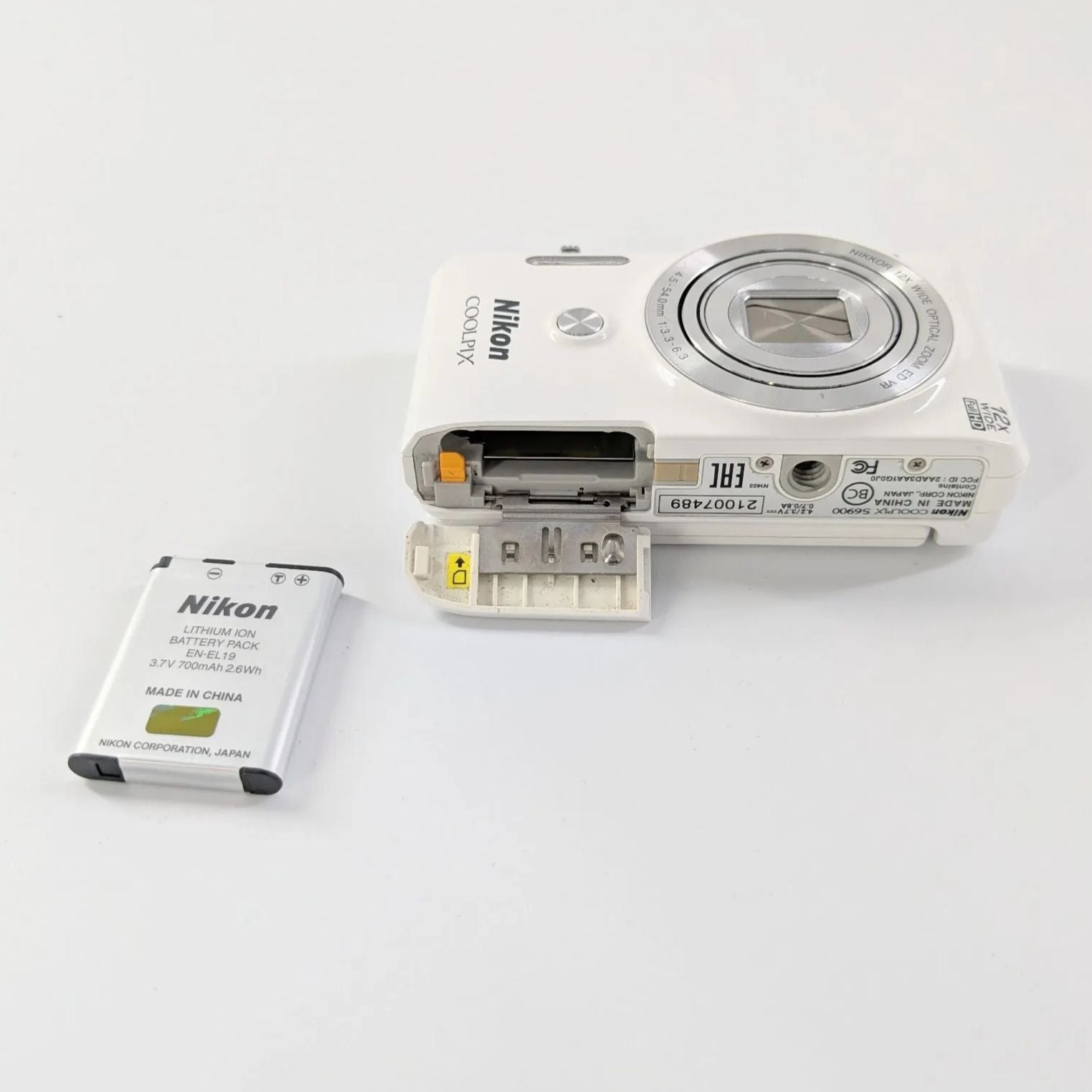 Nikon Compact Digital Camera Coolpix S6900 4.5-54.0Mm 1:3.3-6.3 Qg-171