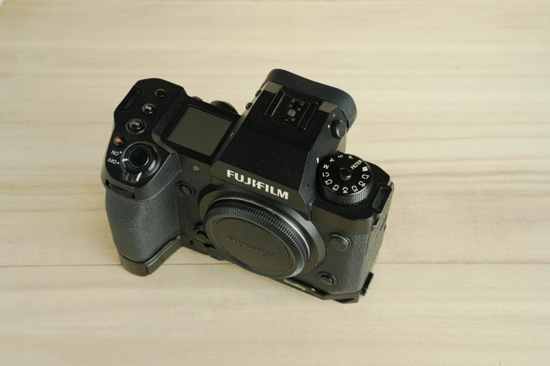 Fujifilm Mirrorless Interchangeable Lips X-H2 Cftypeb