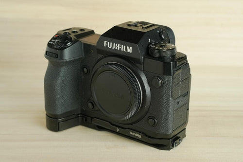 Fujifilm Mirrorless Interchangeable Lips X-H2 Cftypeb