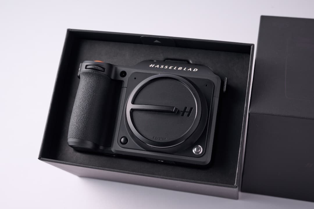 Hasselblad Mirrorless Interchangeable Lens Cameras X2D 100C Xcd
