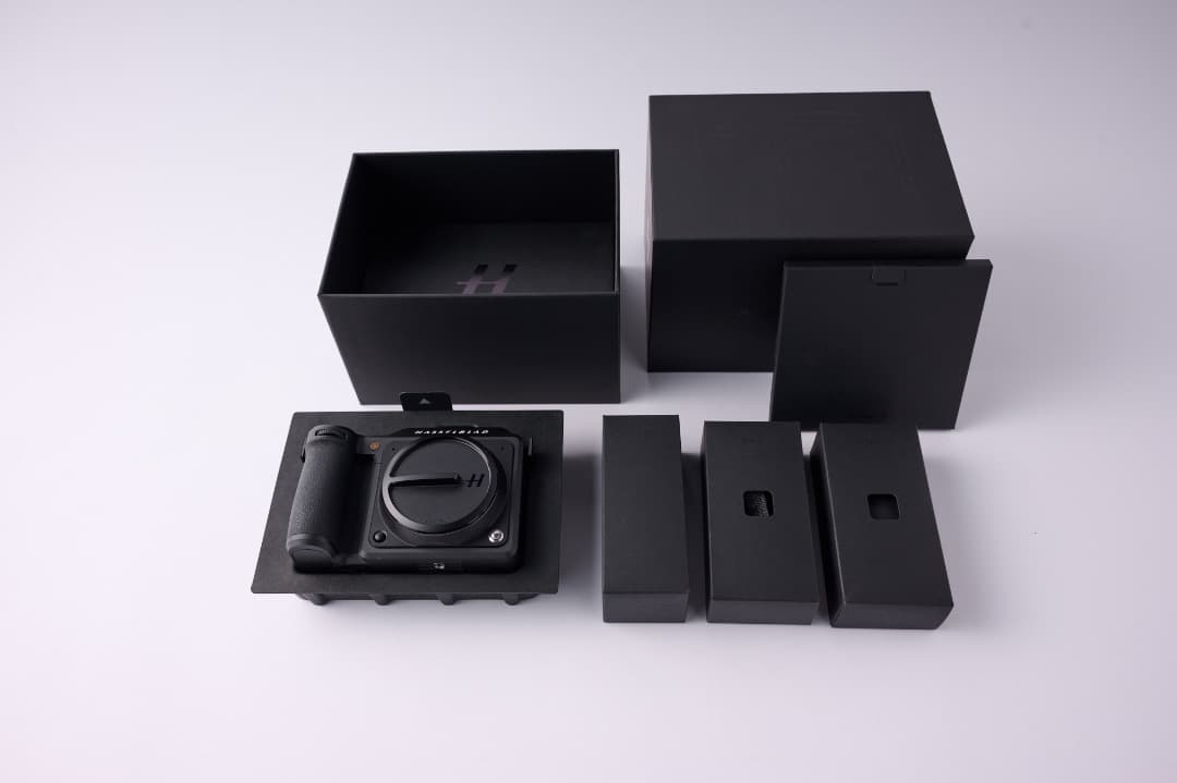 Hasselblad Mirrorless Interchangeable Lens Cameras X2D 100C Xcd
