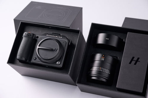 Hasselblad Mirrorless Interchangeable Lens Cameras X2D 100C Xcd