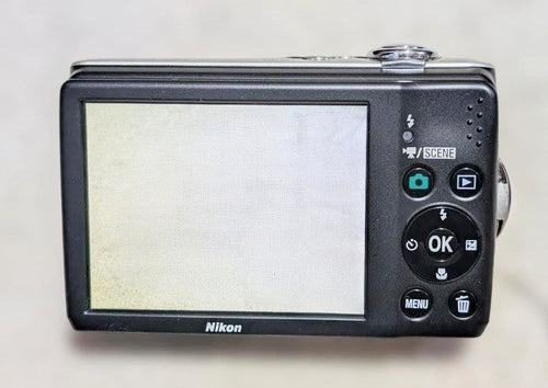 Nikon Compact Digital Camera Coolpix L22 3