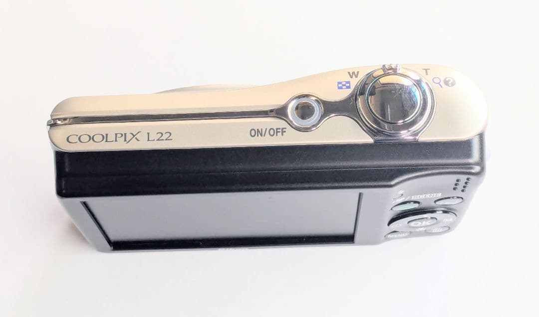 Nikon Compact Digital Camera Coolpix L22 3