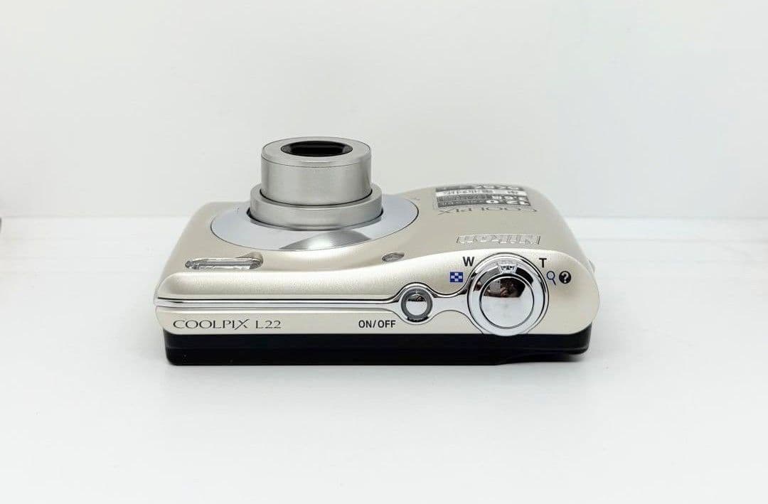 Nikon Compact Digital Camera Coolpix L22 3