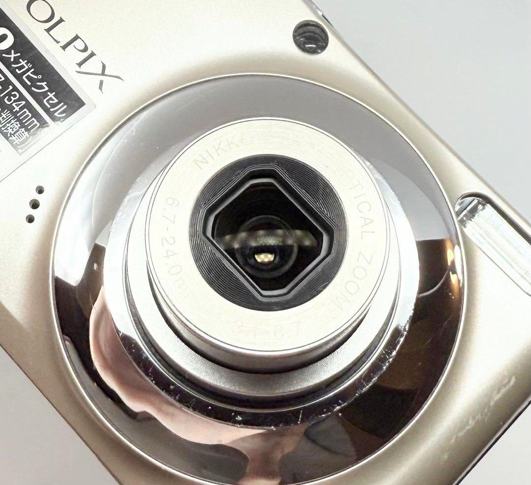 Nikon Compact Digital Camera Coolpix L22 3