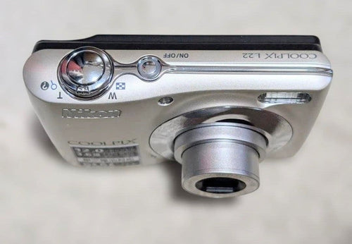 Nikon Compact Digital Camera Coolpix L22 3