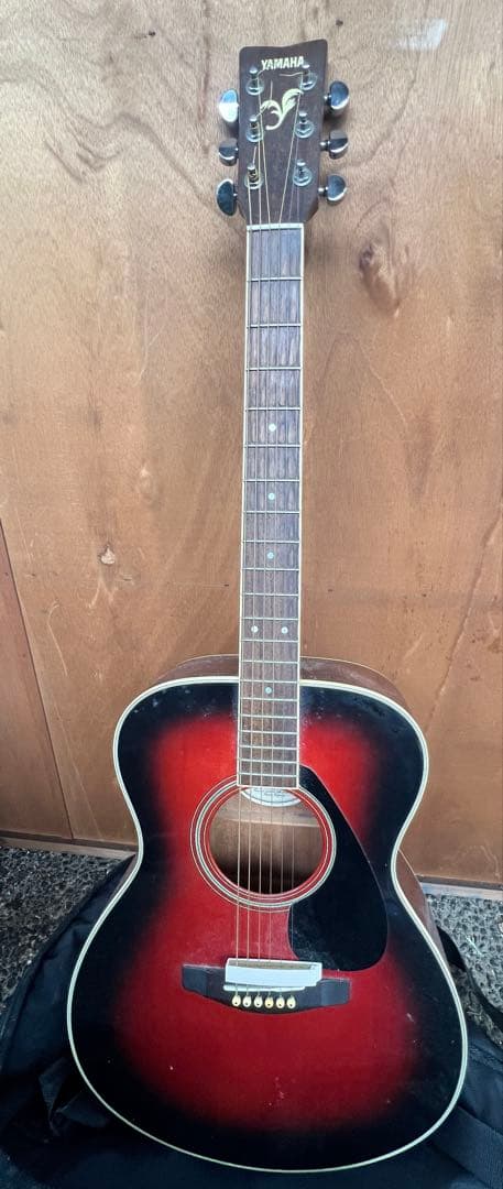 Yamaha Acoustic Guitars