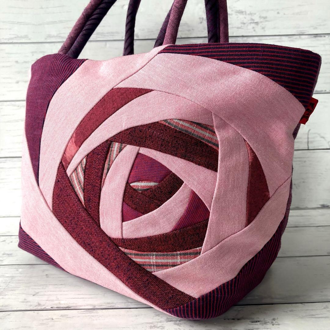Giemon Tote Bags