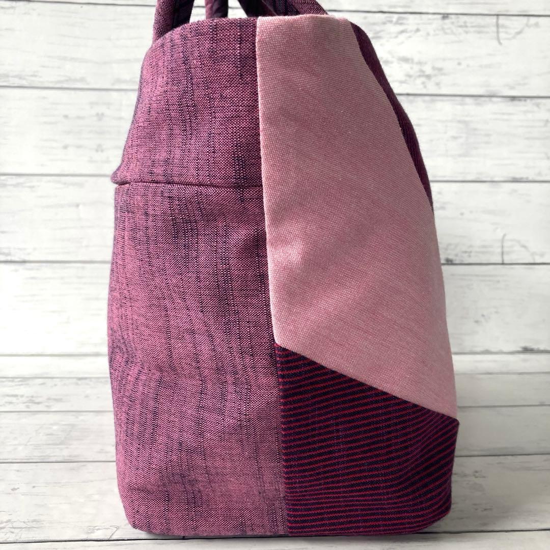 Giemon Tote Bags