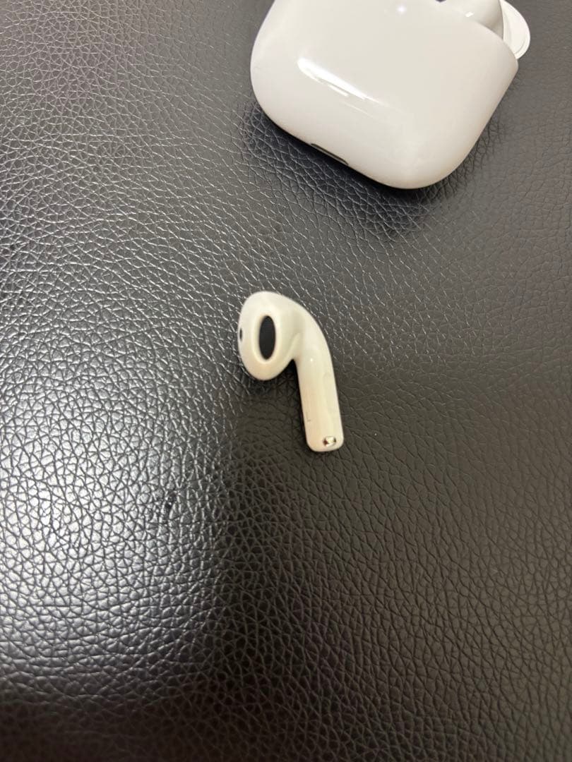Apple Airpods 4