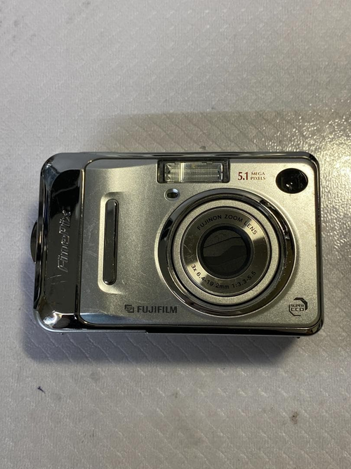 Fujifilm Compact Digital Camera A500#947