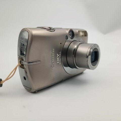 Canon Compact Digital Camera Ixy 2000 Is