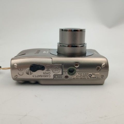 Canon Compact Digital Camera Ixy 2000 Is