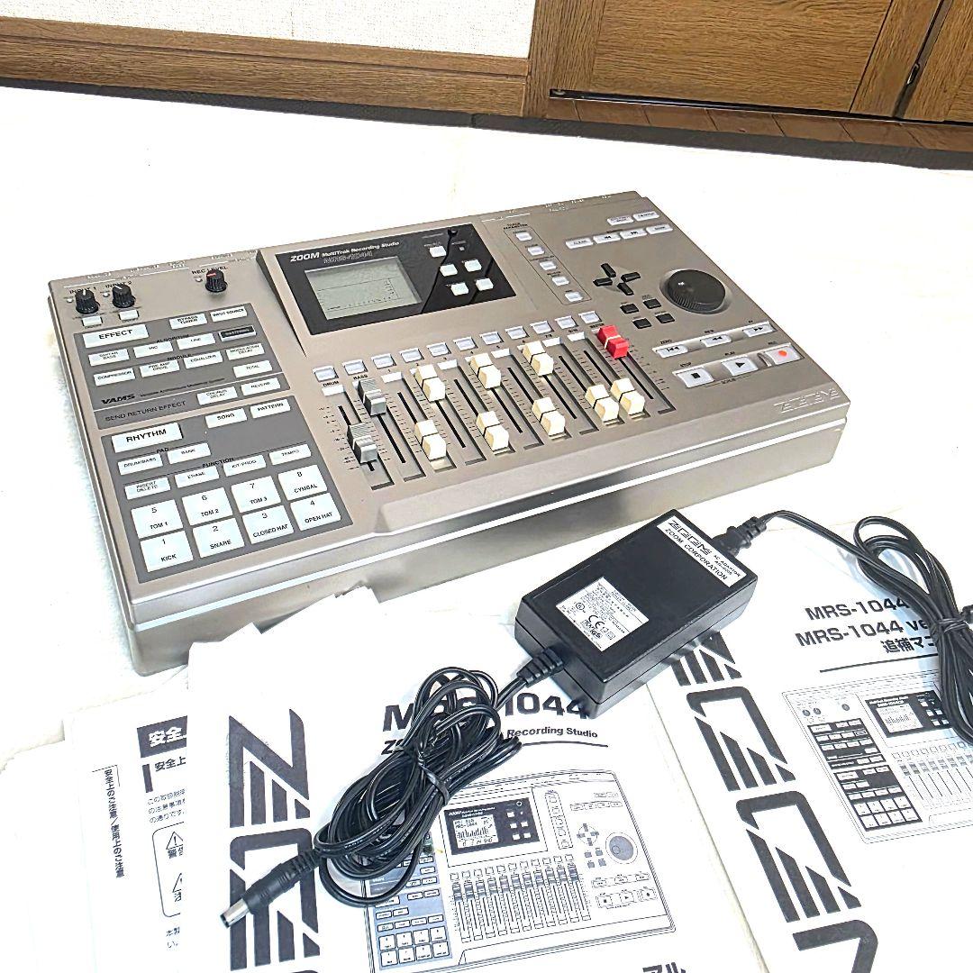 Zoom Multitrack Recorders 924 Mrs-1044Ver2.0