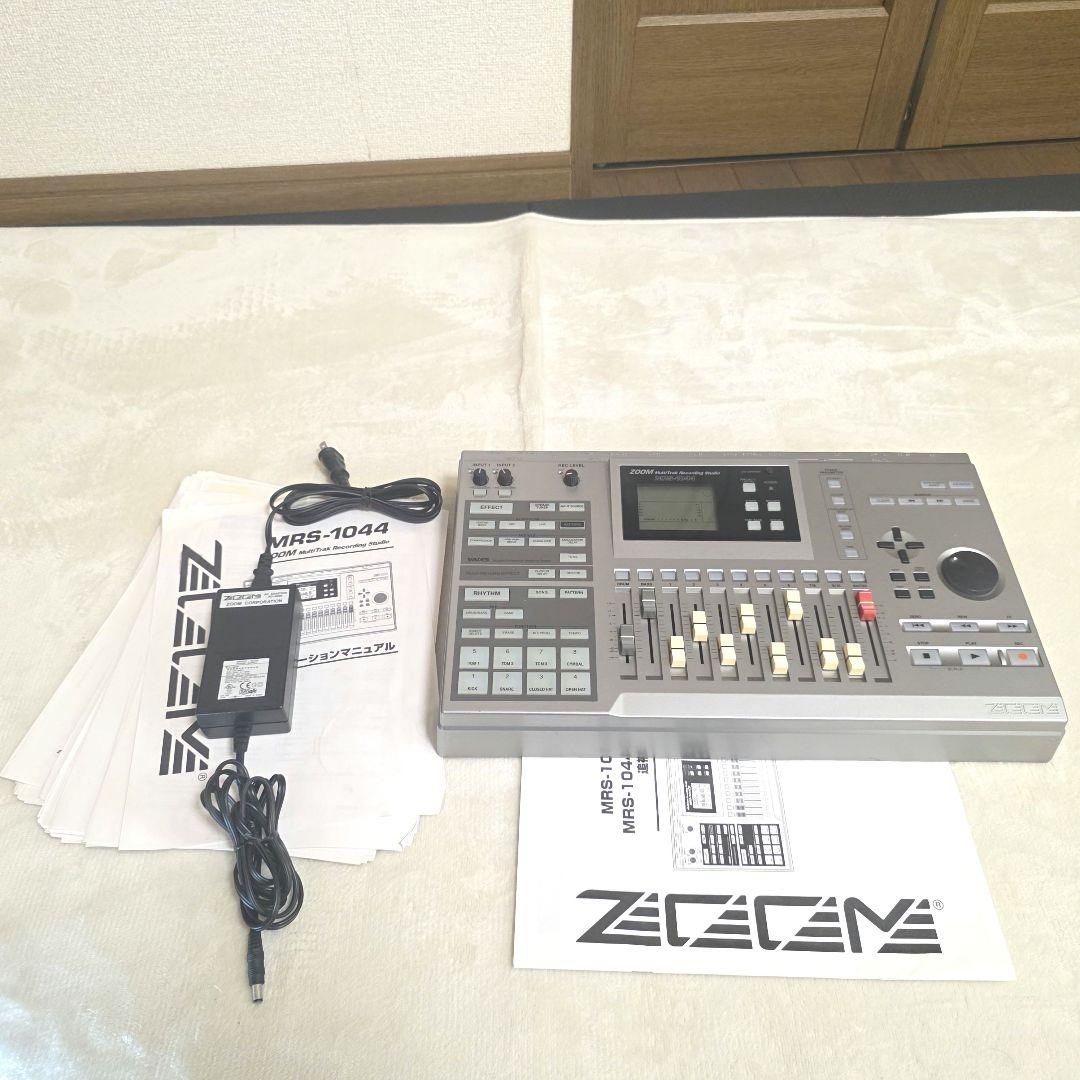 Zoom Multitrack Recorders 924 Mrs-1044Ver2.0