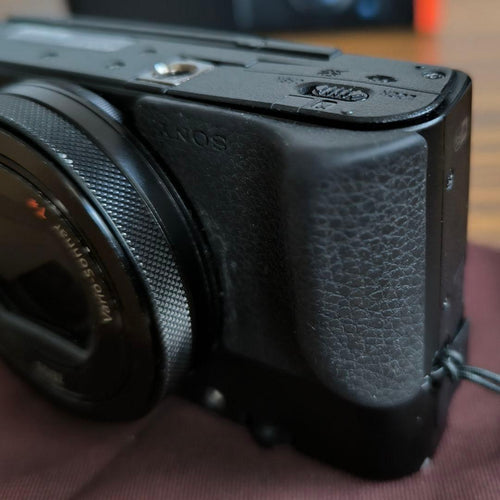 Sony Compact Digital Camera Cyber Shot Rx100V Rx100M5