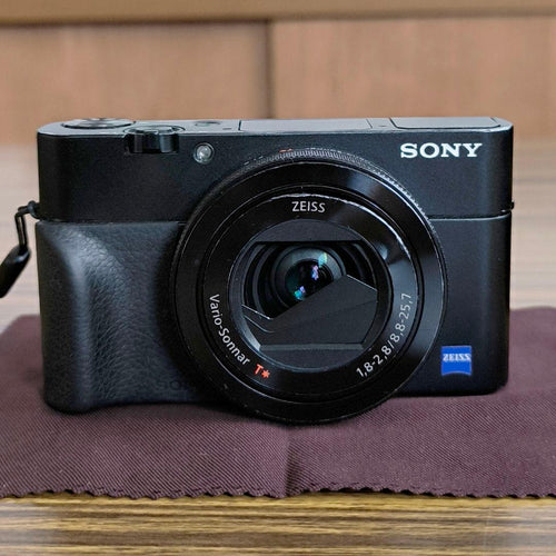 Sony Compact Digital Camera Cyber Shot Rx100V Rx100M5