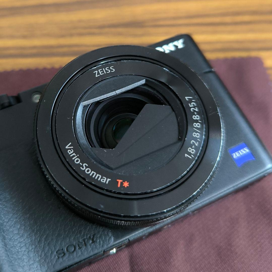 Sony Compact Digital Camera Cyber Shot Rx100V Rx100M5
