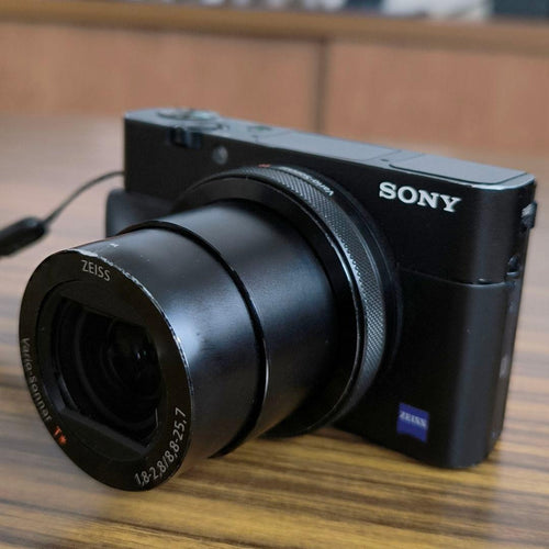 Sony Compact Digital Camera Cyber Shot Rx100V Rx100M5