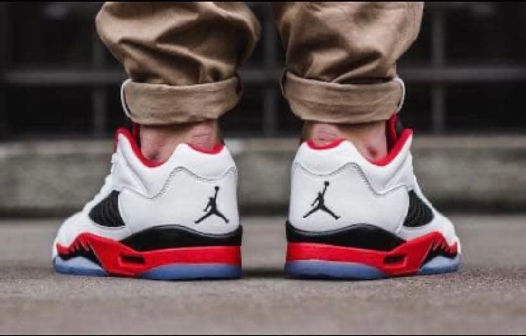 Nike Sneakers Air Jordan 5 Retro Low