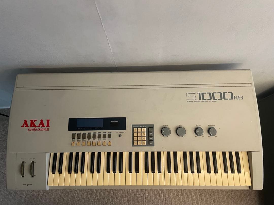 Akai Professional Samplers S1000Kb