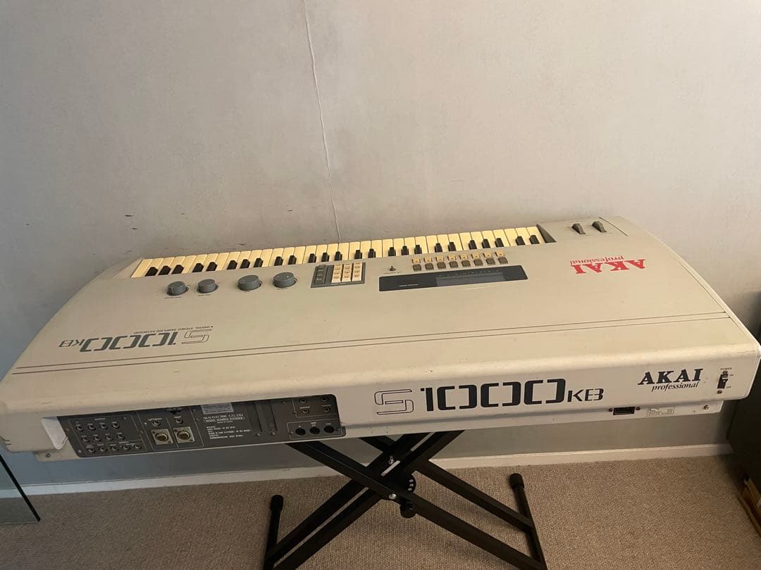 Akai Professional Samplers S1000Kb