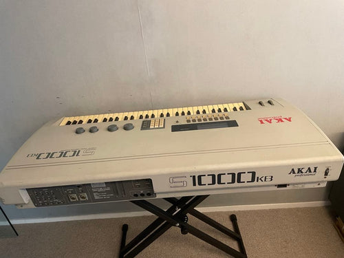 Akai Professional Samplers S1000Kb