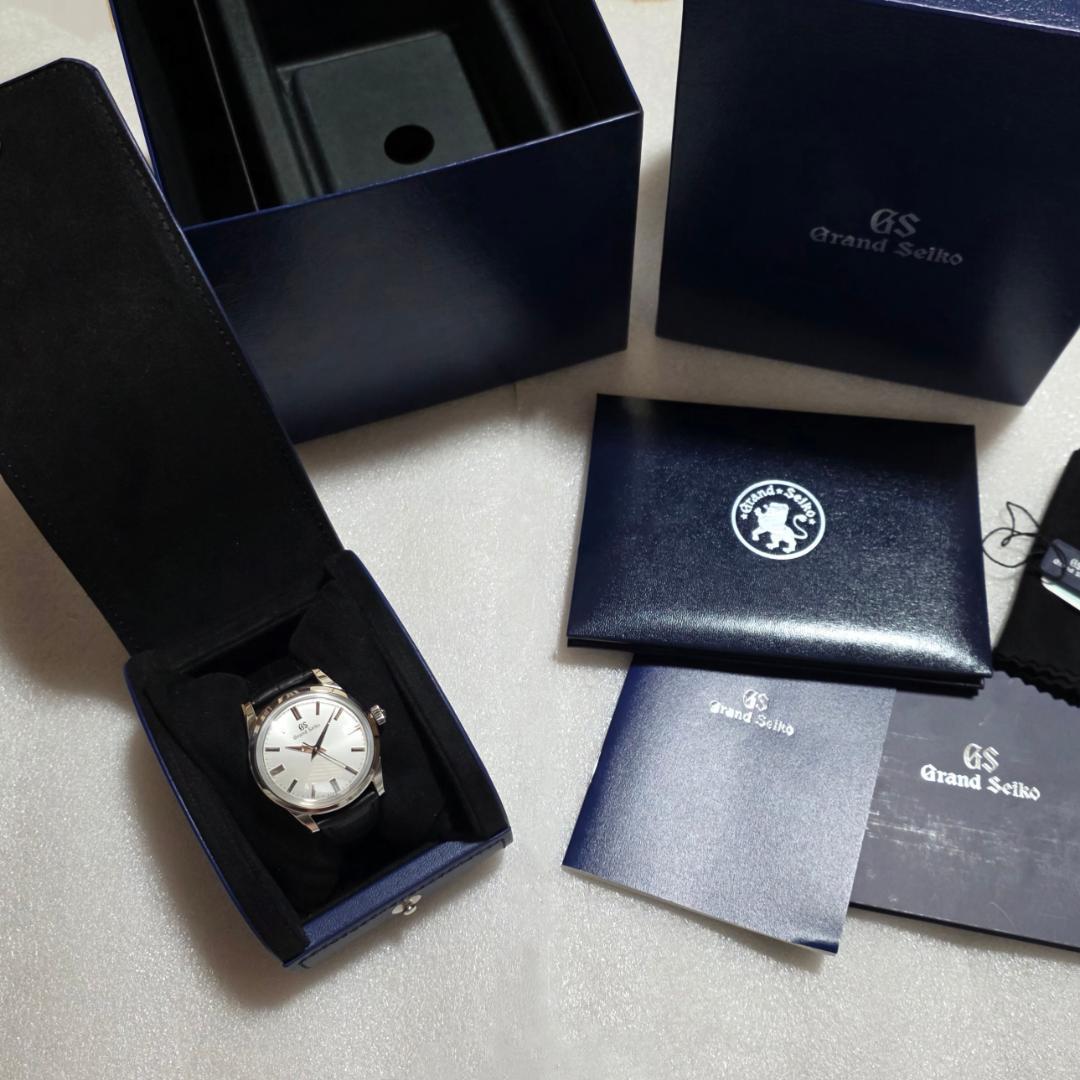 Hand-Wound Watches Sbgw305