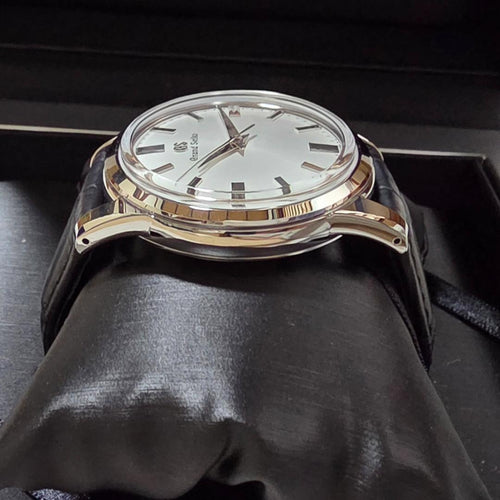 Hand-Wound Watches Sbgw305