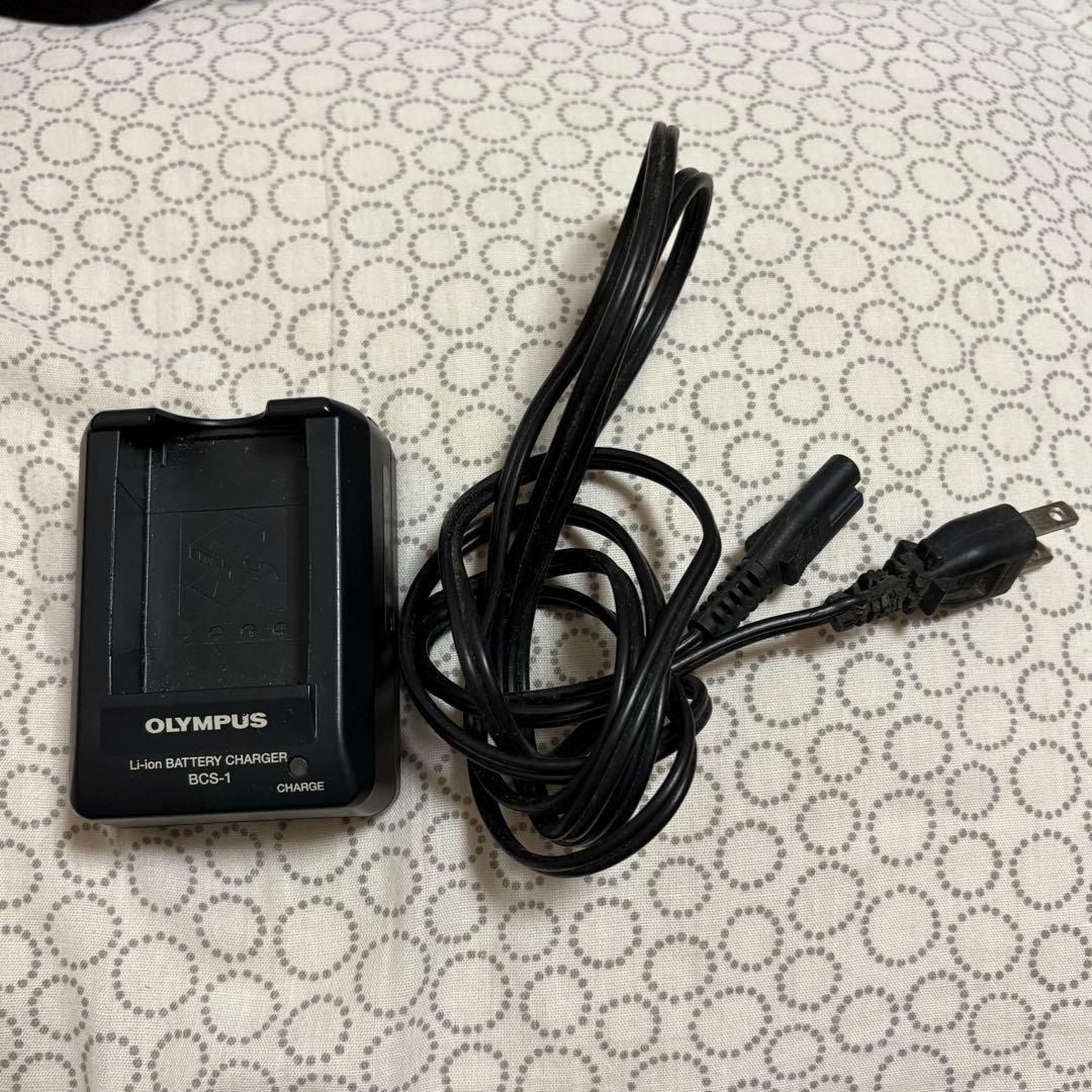 Olympus Mirrorless Interchangeable Lips
