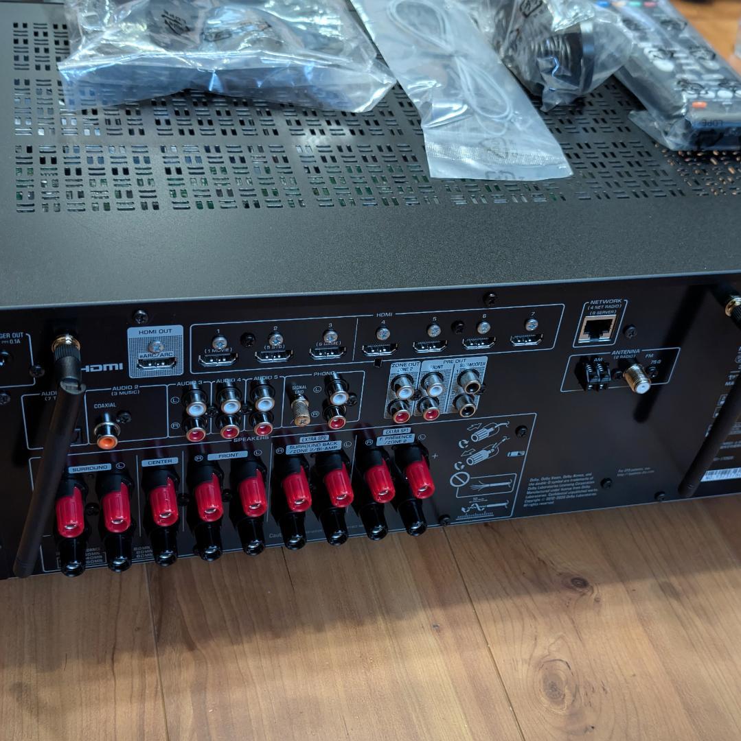 Av Amplifiers Yamaha Rx-V6A